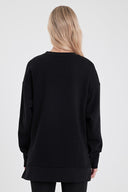 Kadın Bisiklet Yaka Yanı Yırtmaçlı Regular Fit 3 İplik Sweatshirt - Siyah