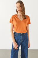 Kadın Boyfriend V Yaka Regular Fit Modal Tişört (TENCEL)™ - Terracotta