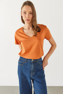 Kadın Boyfriend V Yaka Regular Fit Modal Tişört (TENCEL)™ - Terracotta