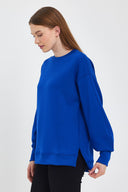 Kadın Bisiklet Yaka Yanı Yırtmaçlı Yumuşak Dokulu Sweatshirt (CUPRO) - Safir