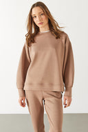 Kadın Bisiklet Yaka Yanı Yırtmaçlı Yumuşak Dokulu Sweatshirt (CUPRO) - Vizon