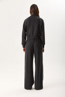 Kadın Regular Fit Yanı Yırtmaçlı Yumuşak Dokulu Jogging Pantolon (CUPRO) - Siyah