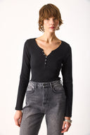 Kadın Matilda Düğme Detaylı Vücuda Oturan Uzun Kollu Tişört %100 Pamuk - Siyah