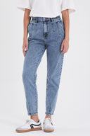 Kadın Norah Med Blue Yıpratma Detaylı Beli Lastikli Jean Pantolon - Med Blue
