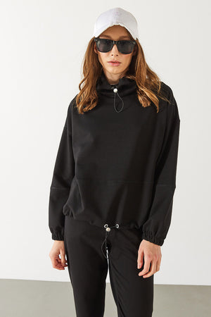 Kadın Norah Yakası Detaylı Regular Fit Sweatshirt - Siyah