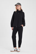 Kadın Norah Yakası Detaylı Regular Fit Sweatshirt - Siyah