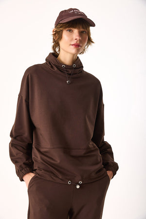 Kadın Norah Yakası Detaylı Regular Fit Sweatshirt - Kahverengi