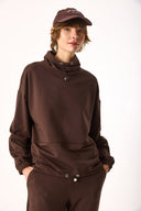 Kadın Norah Yakası Detaylı Regular Fit Sweatshirt - Kahverengi