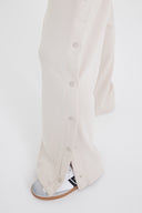 Kadın Ruby Geniş Paça Beli Lastikli Yanı Çıtçıtlı Jogging Pantolon (CUPRO) - Kemik