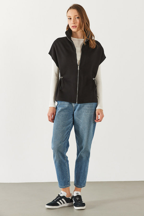Nelly Yumuşak Dokulu Oversize Yelek(CUPRO) - SİYAH