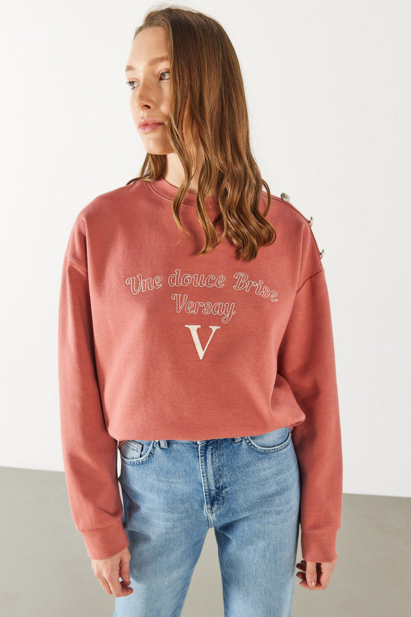 Omzu Düğme Detaylı Nakışlı Sweatshirt - GÜLKURUSU