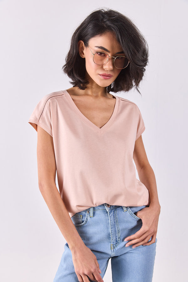 Khloe V Yaka Regular Fit Dantel Detaylı Modal Tişört(TENCEL)(TM) - PUDRA