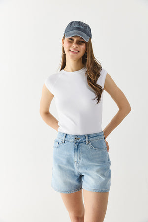Reglan Kollu Slim Fit Tişört - BEYAZ