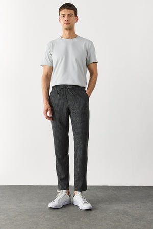 Erkek Alfred Beli Lastikli Kalın Çizgili Gofre Pantolon - Siyah Çizgili