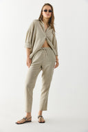 Kadın Alian Beli Lastikli İnce Çizgili Keten Pantolon - Lacivert Çizgili