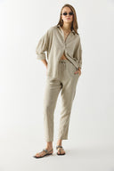 Kadın Alian Beli Lastikli İnce Çizgili Keten Pantolon - Lacivert Çizgili