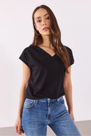 Almira V Yaka Sırtı Detaylı Modal Tişört(TENCEL)(TM)-Siyah