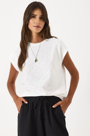 Kadın Bisiklet Yaka Rahat Kalıp Kolsuz Flamlı Tişört %100 Pamuk - Fildişi