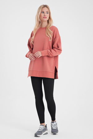Kadın Bisiklet Yaka Yanı Yırtmaçlı Regular Fit 3 İplik Sweatshirt - Gülkurusu