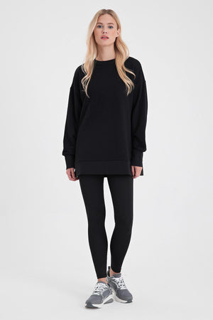 Kadın Bisiklet Yaka Yanı Yırtmaçlı Regular Fit 3 İplik Sweatshirt - Siyah