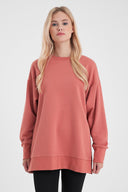 Kadın Bisiklet Yaka Yanı Yırtmaçlı Regular Fit 3 İplik Sweatshirt - Gülkurusu