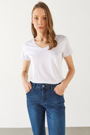 Kadın Boyfriend V Yaka Regular Fit Modal Tişört (TENCEL)™ - Beyaz