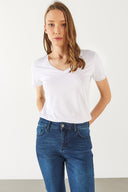 Kadın Boyfriend V Yaka Regular Fit Modal Tişört (TENCEL)™ - Beyaz