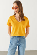 Kadın Boyfriend V Yaka Regular Fit Modal Tişört (TENCEL)™ - Kayısı