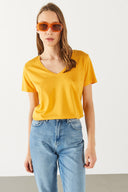 Kadın Boyfriend V Yaka Regular Fit Modal Tişört (TENCEL)™ - Kayısı