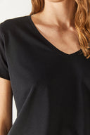 Kadın Boyfriend V Yaka Regular Fit Modal Tişört (TENCEL)™ - Siyah
