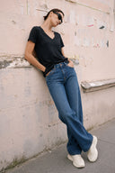 Boyfriend V Yaka Regular Fit Modal Tişört(TENCEL)(TM)-Siyah