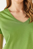 Kadın Boyfriend V Yaka Regular Fit Modal Tişört (TENCEL)™ - Yeşil