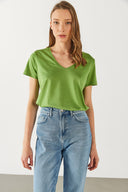Kadın Boyfriend V Yaka Regular Fit Modal Tişört (TENCEL)™ - Yeşil