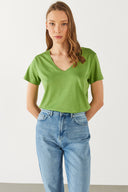 Kadın Boyfriend V Yaka Regular Fit Modal Tişört (TENCEL)™ - Yeşil