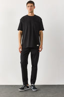 Erkek Cep Detaylı Bisiklet Yaka Flamlı Tişört %100 Pamuk - Siyah