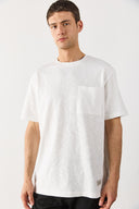 Erkek Cep Detaylı Bisiklet Yaka Flamlı Tişört %100 Pamuk - Fildişi