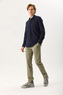 Erkek Jake Beli Lastikli Parça Boya Chino Pantolon (TENCEL)™ - Haki