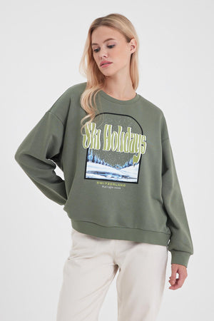 Kadın Holiday Baskılı Sweatshirt - Haki