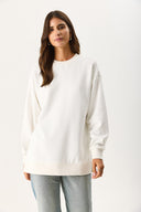 Kadın Bisiklet Yaka Yanı Yırtmaçlı Regular Fit 3 İplik Sweatshirt %100 Pamuk - Fildişi