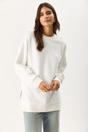 Kadın Bisiklet Yaka Yanı Yırtmaçlı Regular Fit 3 İplik Sweatshirt %100 Pamuk - Fildişi