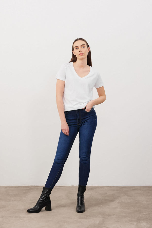 Boyfriend V Yaka Regular Fit Tişört ( MODAL ) - BEYAZ