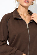 Kadın Dik Yaka Yanı Şeritli Yumuşak Dokulu Sweatshirt-Kahverengi