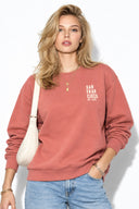 Kadın Göğsü Baskılı Basic Sweatshirt %100 Pamuk-Gülkurusu