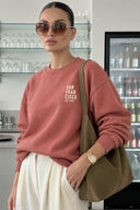 Kadın Göğsü Baskılı Basic Sweatshirt %100 Pamuk-Gülkurusu