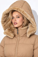 Kadın Kapüşonlu Uzun Puffer Mont-Bej