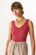 Kadın Kendall Önü Arkası V Yaka Atlet - Gülkurusu