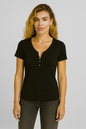 Kadın Matilda Düğme Detaylı Vücuda Oturan Kısa Kollu Tişört %100 Pamuk - Siyah