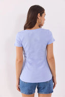 Kadın Matilda Düğme Detaylı Vücuda Oturan Tişört %100 Pamuk - Mavi