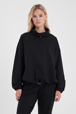 Kadın Norah Siyah Yakası Detaylı Regular Fit Sweatshirt - 29554-028