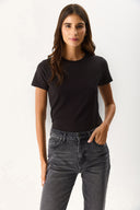 Kadın Rachel Bisiklet Yaka Slim Fit Basic Tişört - Siyah